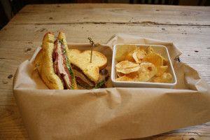 ターキー・ベーコンランチ (Turkey Bacon Ranch $13)