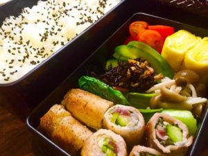 豚肉の梅しそ巻きs-min