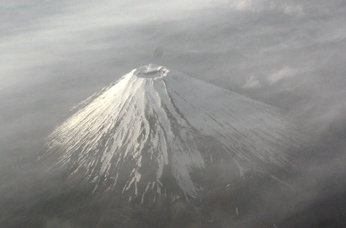 機内から富士山が！