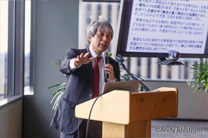 ▲︎講演中の野沢和弘氏