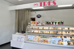 TRES店内-min