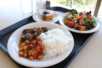 インド式カレーもあり