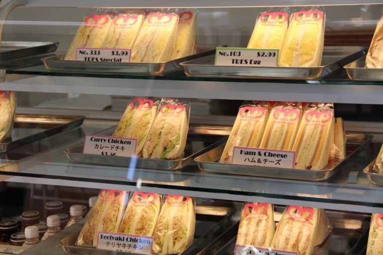 人気絶頂！日本風サンドイッチ専門店サンドイッチハウス・トレス