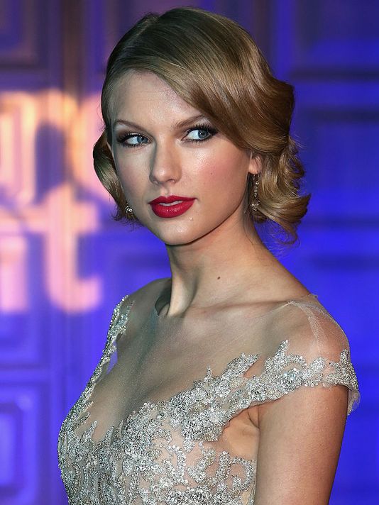テイラー・スイフトがシアトル・シンフォニーに5万ドル寄付