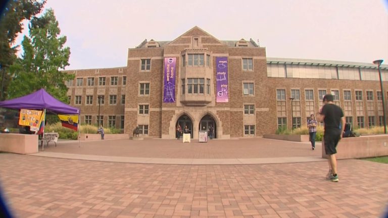 ワシントン大学キャンパス内で罪を犯した容疑で男を告発