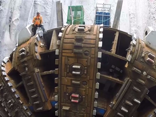 シアトル市のトンネル掘削作業再開！！