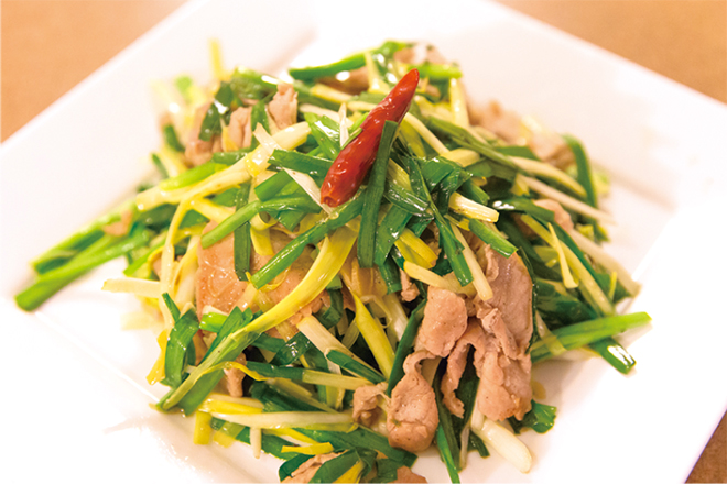 黄ニラと豚肉の炒め物〜しおちゃんとしんコロの秘密のレシピ〜