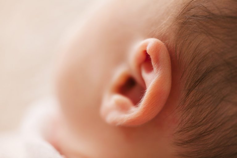 耳にいい話：生まれてくる赤ちゃんにたくさん話しかけて