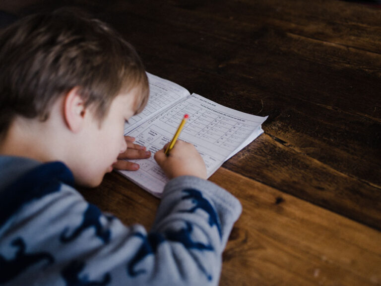 その勉強は本当に子どものため？「教育虐待」にならないよう気を付けたいこと