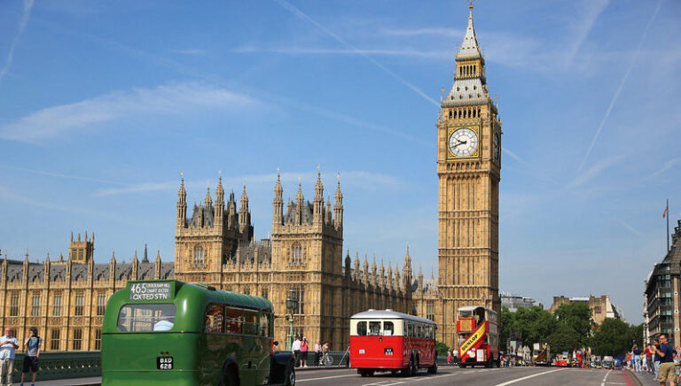 ガイドブックに載っていない各駅停車の旅、ロンドン（英国）