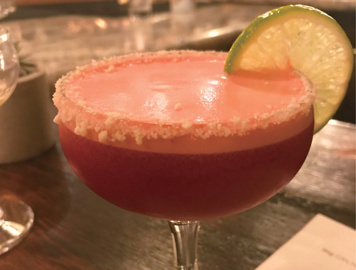Pie Bar Ballard、食後のデザートは、カクテルでもいいじゃない？〜この店この味